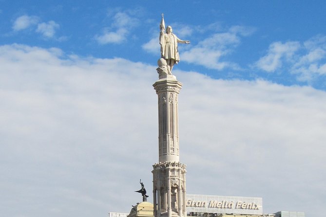 Madrid Highlights Private Walking Tour - Pricing and Group Size