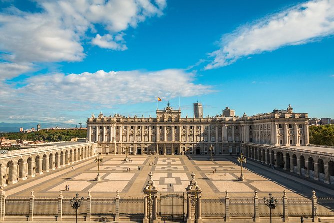 Madrid Royal Palace Private Tour With Skip-The-Line Ticket - Architectural Marvels and History