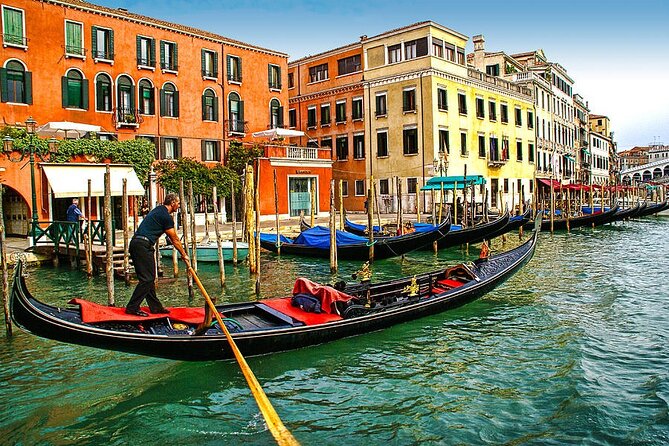 Magical Gondola Journey: Explore Venices Grand Canal in Style! - Meeting Point and Directions