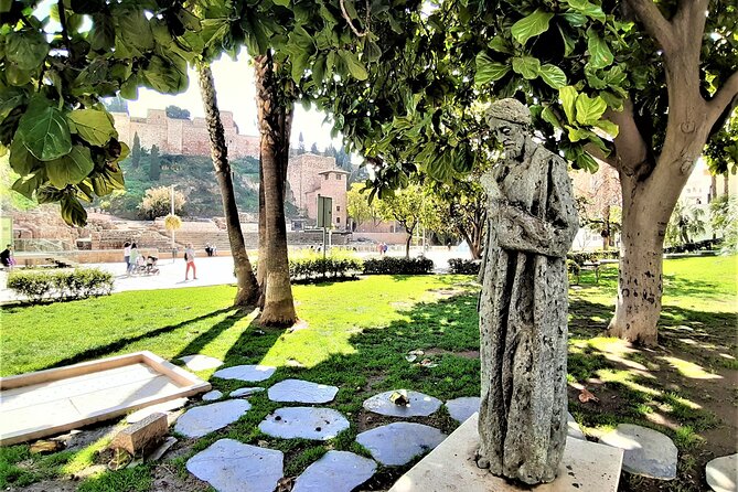Malaga: Group Walking Tour - Tour Duration and End Point