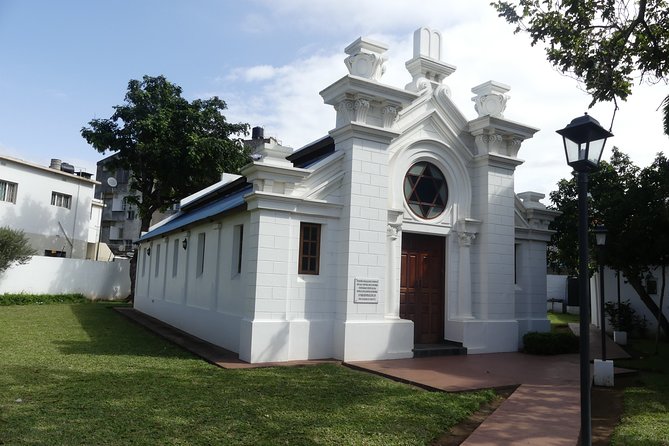 Maputo Art Walking Tour - Discovering Mozambican Cultural Influences