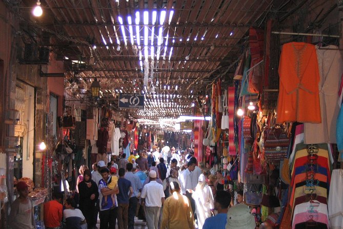 Marrakech Private Shopping Tour: Historical Medina & Souks - Vibrant Djemaa El-Fna Immersion