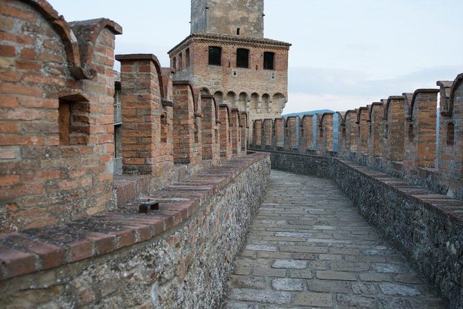 Medieval Villages Tour & Cremona Stradivaris Town, From Milan - Traveler Experiences