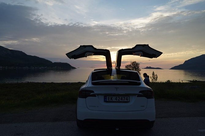 Midnightsun- Eco Friendly Tesla Model X - Knowledgeable and Skilled Driver