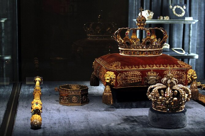 Munich Residenz Palace, Museum and Treasury Private Tour - Important Notes and Updates