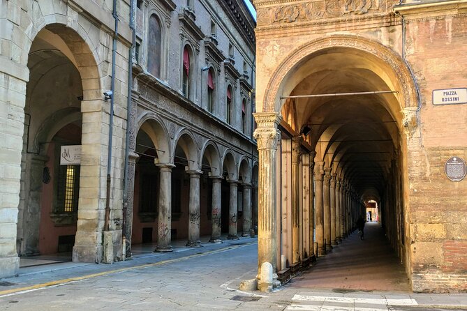 Murder Mystery in Bologna: Exploration Game and Tour - General Insights