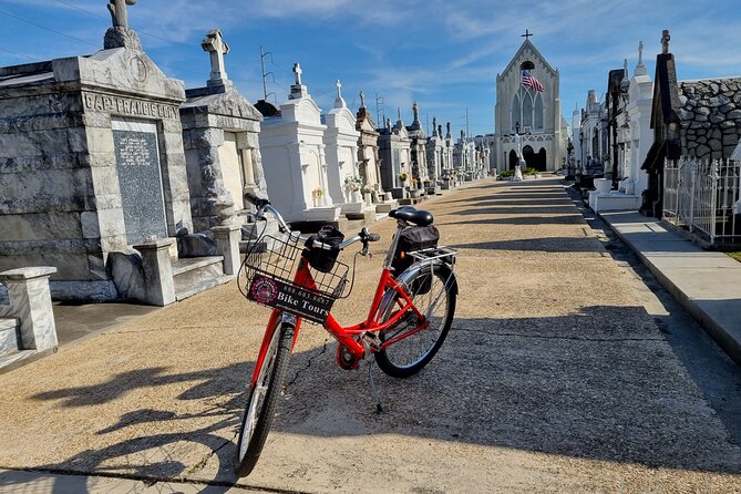 New Orleans French Quarter & Cemetery Bike Tour - Accessibility and Fitness Requirements