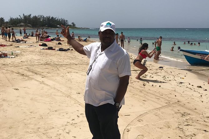 Ocho Rios City Bus Tour (Beach, Sightseeing & Shopping) - Beach Relaxation