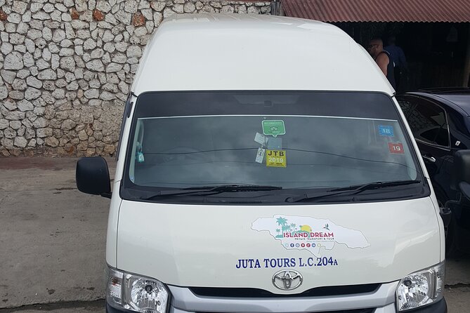 Ocho Rios Resorts Private Taxi From Montego Bay Airport - Review Highlights