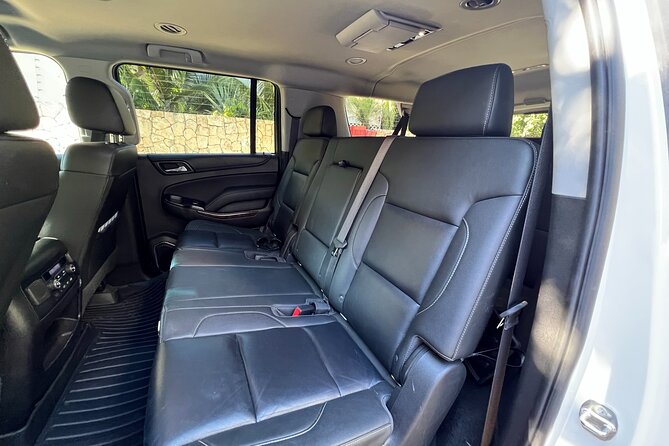 One-Way Private or Luxury Airport Transfer Tulum Cancun Airport - Transportation Options