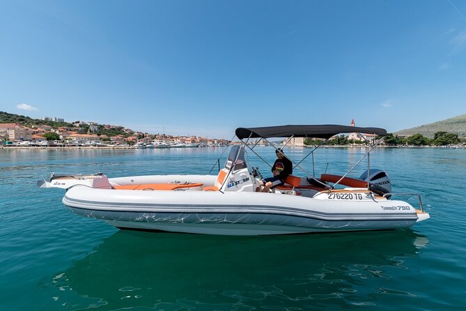 One Way Transfer From Split Airport to the Charming Town of Hvar - Reviews