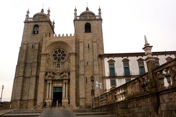Oporto Private 4-Hours Tour With Hotel Pickup Review - Booking and Cancellation Policy