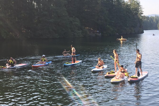 Paddling Thetis Lake - Paddleboarding at Thetis Lake