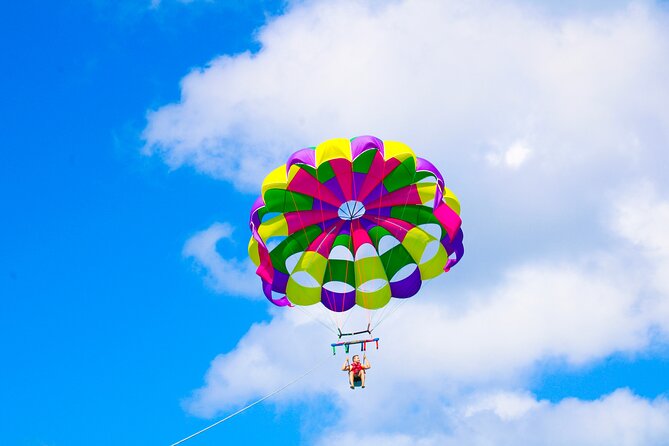 Parasailing Adventure in Aruba - Memorable Views and Sightings