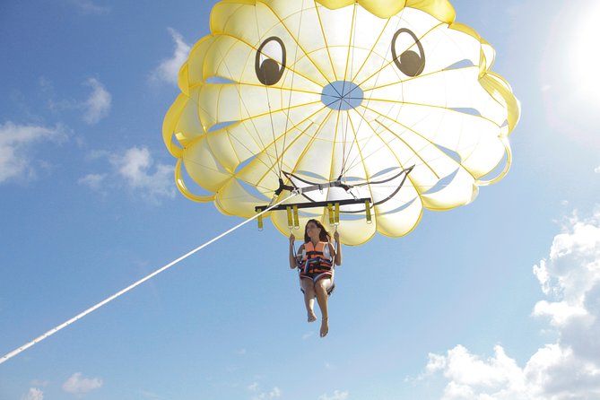 Parasailing in Playa Del Carmen With Transfer - On-Site Amenities