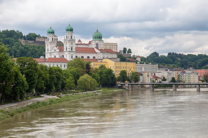 Passau - Inn River Stroll With Picturesque City Views - Exploring the Inn River