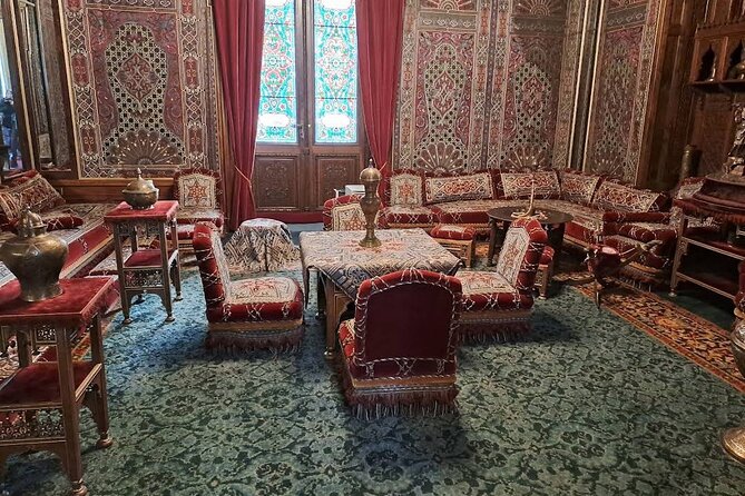 Peleș Castle - Private Tour From Bucharest - Visiting Pelisor Castle