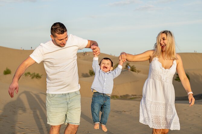 Photoshoot at Dunas Maspalomas in Desert Beach Ocean View - Accessibility and Participation