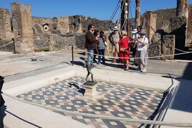 Pompeii Small Group With an Archaeologist - Skip the Line - Flexible Cancellation Policy