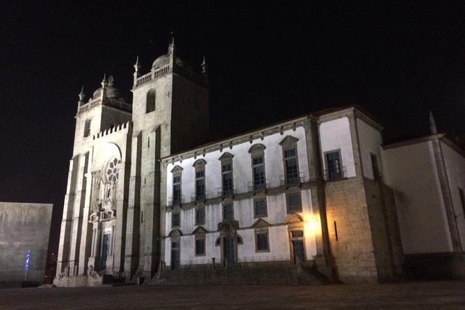 Porto Private Night Tour, Discover the Most Iconic Attractions - Accessibility and Comfort