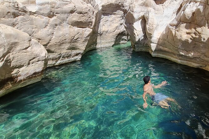 Private 2 Days 1 Night Wahiba Sands Desert and Wadi Bani Khalid Tour - Exploring the Wahiba Sands