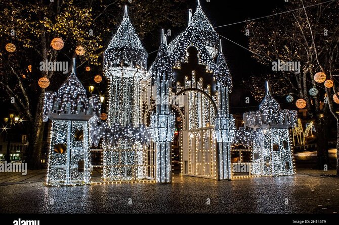 Private Christmas Lights Tuk Tuk Tour in Lisbon - Tips for Your Tour