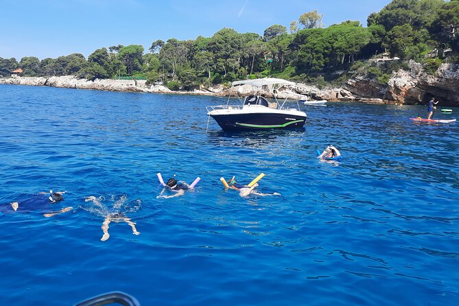 Private Cruise to Cap Dantibes and the Lérins Islands by Sailboat - Exploring Cap Dantibes by Sailboat