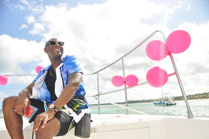 Private Foam Party Boat VIP - Accessibility and Additional Info