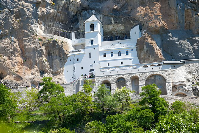 Private Half-Day Ostrog Monastery Tour - Historical Significance
