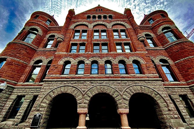 Private JFK Assassination Tour - Unraveling the Tragedy