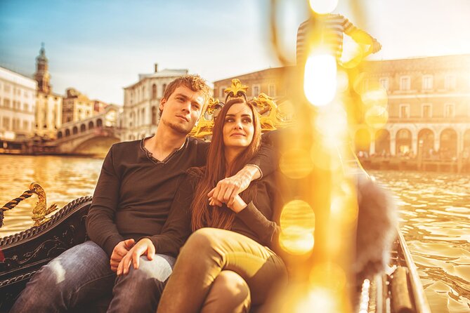 Private Photoshoot on Personal Gondola in Venice - What to Expect on the Day