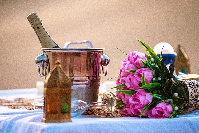 Private Romantic Dinner in Desert Abu Dhabi With Hot BBQ Dinner - Health and Safety Considerations