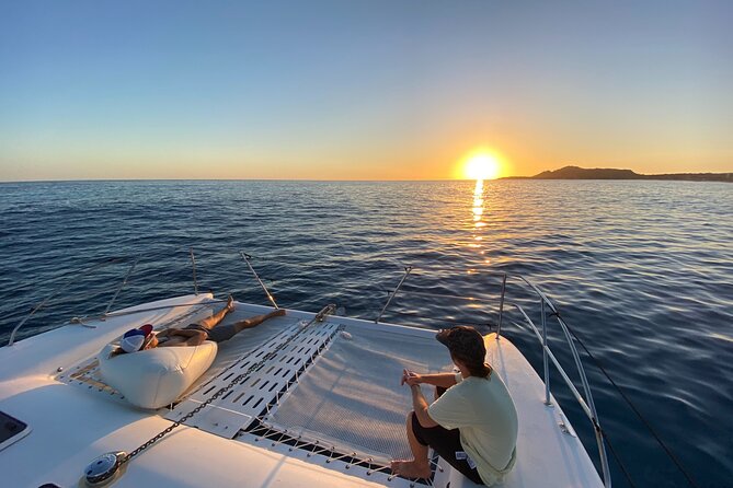 Private Sunset Catamaran Cruise in Waikiki - Accessibility and Participation Information