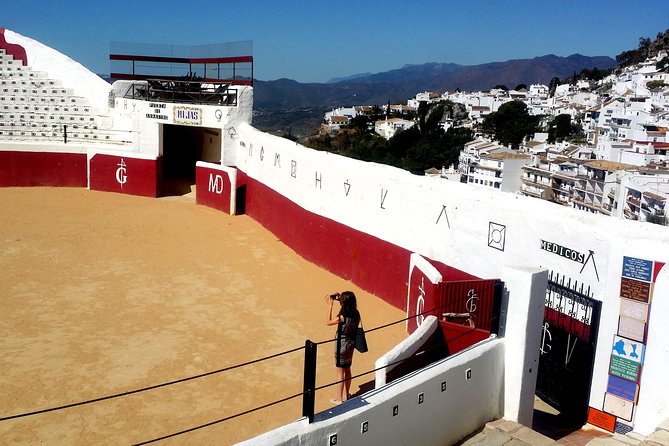 Private Tour in Mijas Pueblo From Costa Del Sol - Exploring Narrow Streets