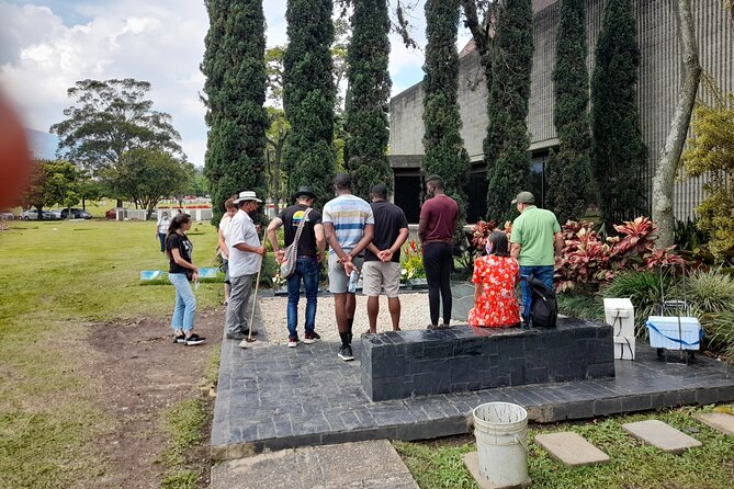 Private Tour Pablo Escobar and Griselda Blancos Tomb, - Tour Inclusions and Pricing