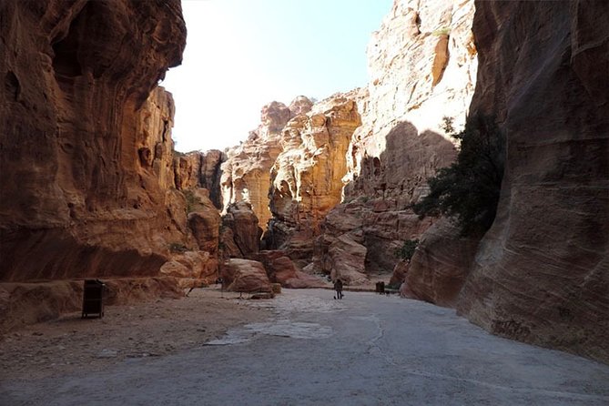 Private Tour: Petra and Little Petra Day Trip From Aqaba - Essential Packing Tips
