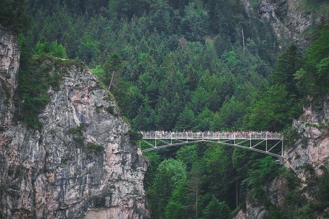 Private Tour to Neuschwanstein & Linderhof Castle With Lunch - Bavarian Lunch Experience