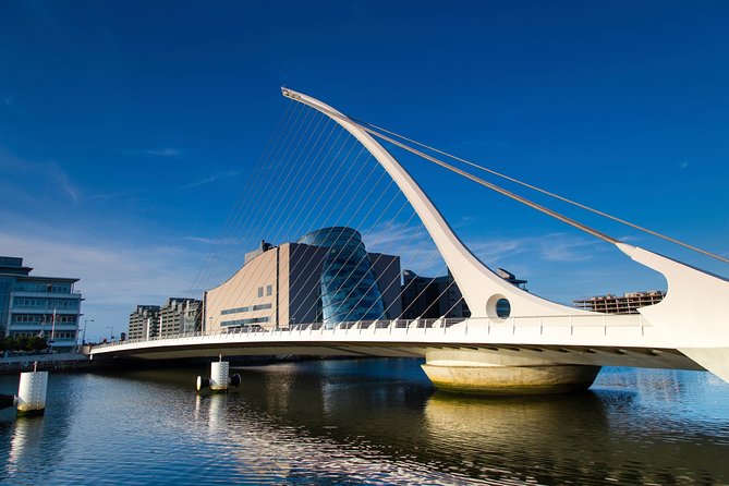 Private Transfer: Dublin to Dublin Airport DUB in Business Car - Convenient Airport Transfer