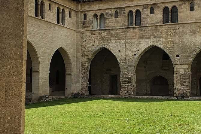 Private Transfer From Marseille Airport to Avignon - Booking and Cancellation