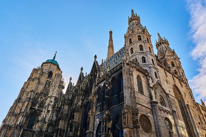 Private Transfer From Prague to Vienna With 2h for Sightseeing - Pricing and Availability