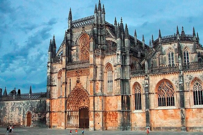 PRIVATE TRANSFER Lisbon - Porto(Vice Versa) With Excursion(Option) - Cancellation Policy