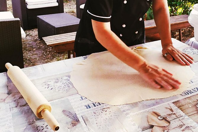 Private Tuscan Cooking Class and Wine Tasting in Radda in Chianti With Giorgia - Logistics and Meeting Point