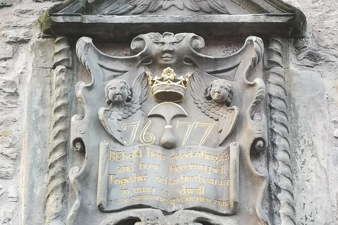 Private Walking Tour With Hidden Walks Author in Edinburgh - Expert Guide Insights