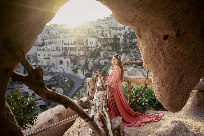 Professional Photo Shoot in Cappadocia - in Sunrise With Hot Air Balloons - Capturing the Sunrise Balloon Adventure