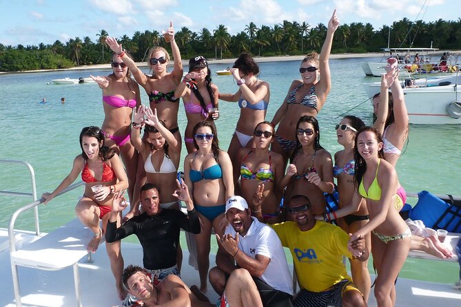 Punta Cana Catamaran: Snorkel, Parasailing & Natural Pool Party - Reviews and Ratings