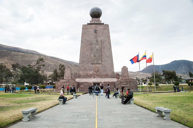 Quito: Trolley City Tour & Middle of the World Monument - Visiting the Middle of the World