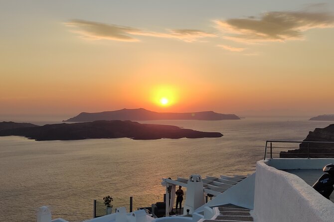 Romantic Private Day Tour in Santorini - Knowledgeable Guide Commentary