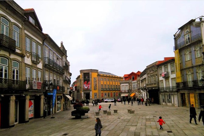 Santiago De Compostela & Viana Do Castelo From Porto - Refund Policy