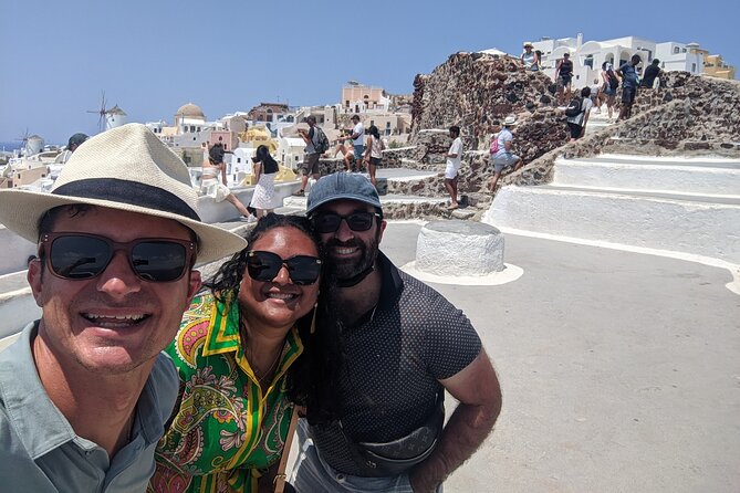 Santorini Classic Highlights and Sightseeing Private Tour - Guides Expertise and Service