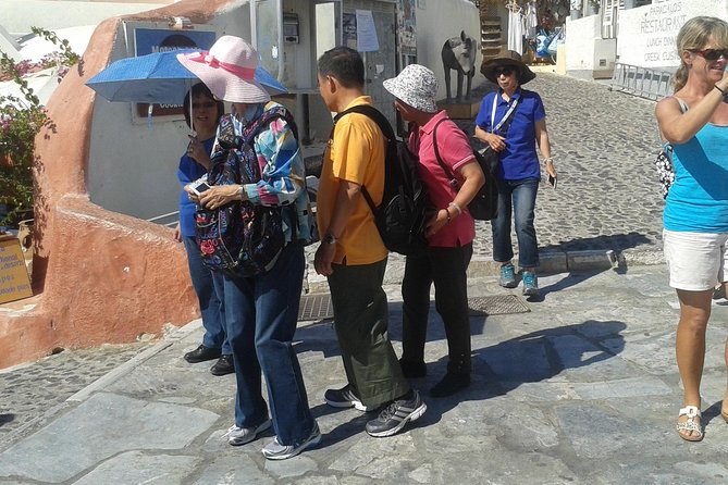 Santorini - the Pearl of the Aegean - Exploring the Island of Oia